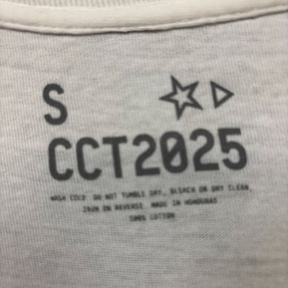 Beyoncé Gold Crown Cowboy Carter Tour T-shirt size small - Picture 4 of 5